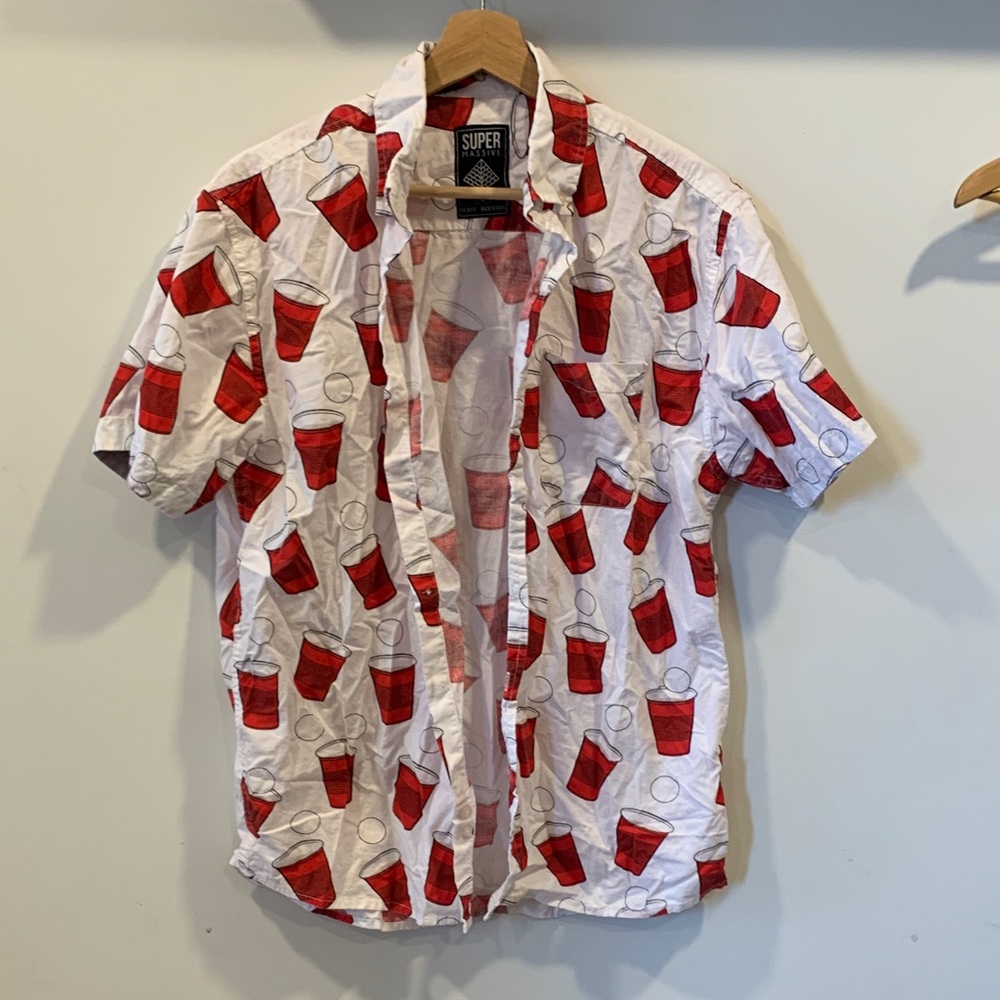 Superdry Men’s White Short-Sleeve Button-Up Shirt with Red Cup Print